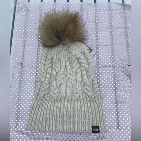 The North Face Kids’ Oh Mega Fur Pom Beanie gardenia white one size NWT perfect - Picture 4 of 8